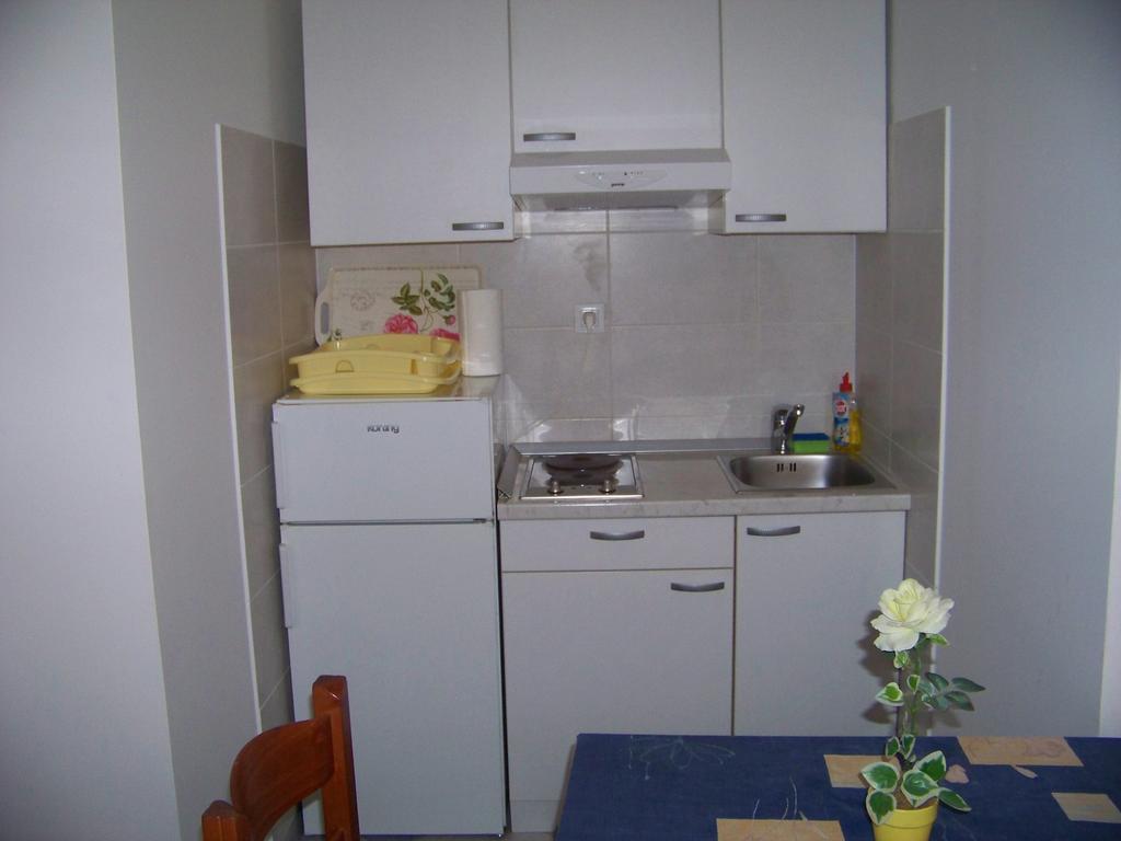 Apartments Bozikovic Podstrana Szoba fotó