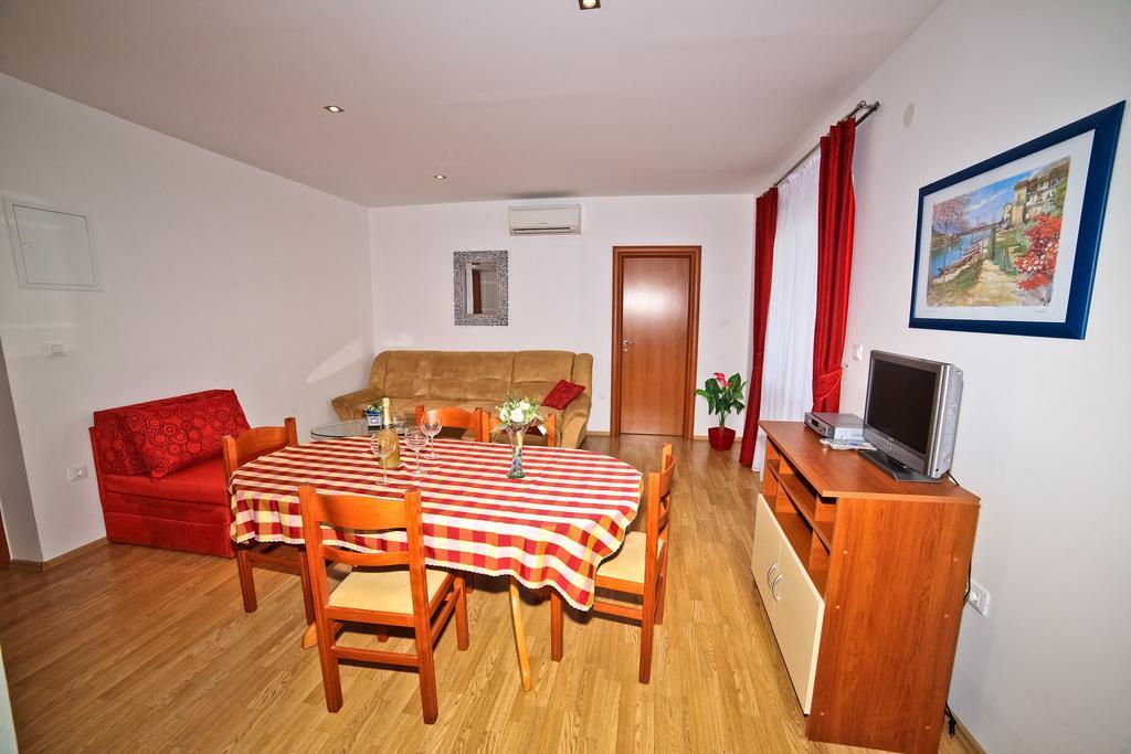 Apartments Bozikovic Podstrana Kültér fotó